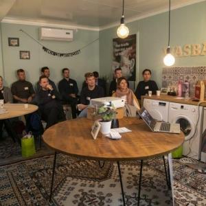 De dag die níet alleen om de bewoner draait